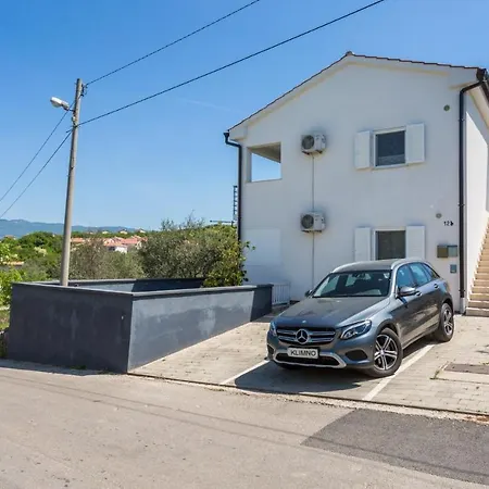Apartment Trava Just A Few Steps From The Seaside Klimno