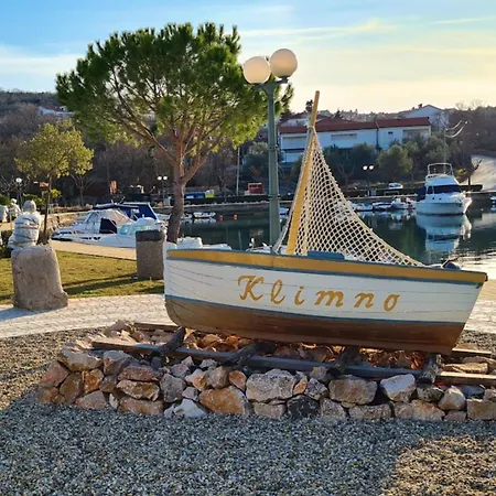 Trava Just A Few Steps From The Seaside Klimno