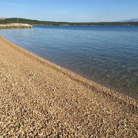 Trava Just A Few Steps From The Seaside