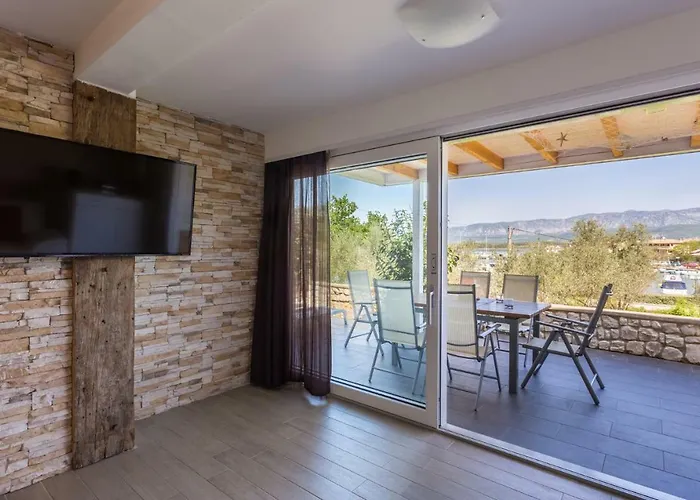 Trava Just A Few Steps From The Seaside Daire Klimno