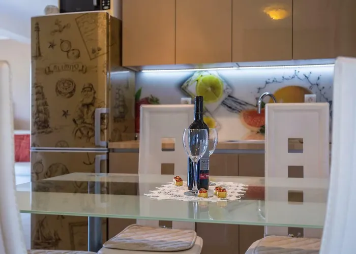 Daire Trava Just A Few Steps From The Seaside *