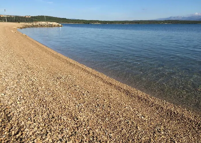 Trava Just A Few Steps From The Seaside